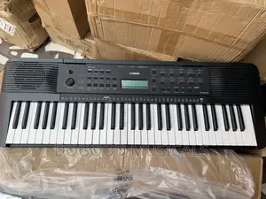 Yamaha PSR-E273 Keyboard