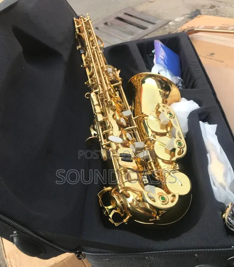 Yamaha Alto Saxophone (Gold)