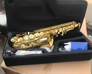 Yamaha Alto Saxophone (Gold)