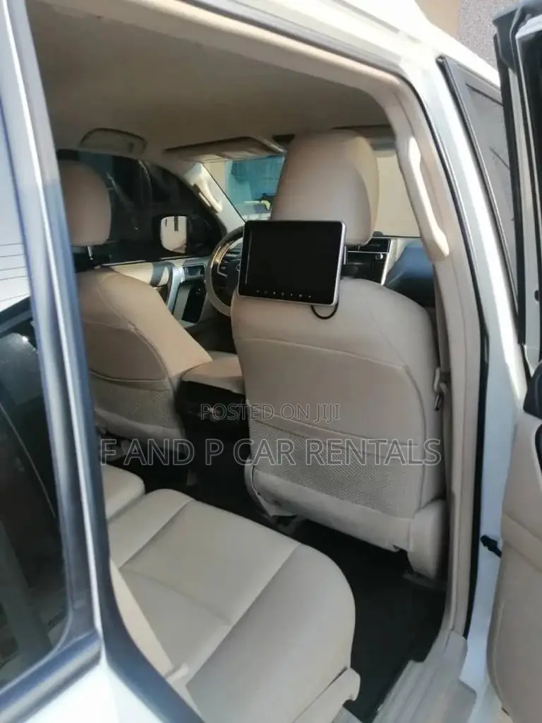 Prado Suv for Hire in Ghana | Chauffeur Included