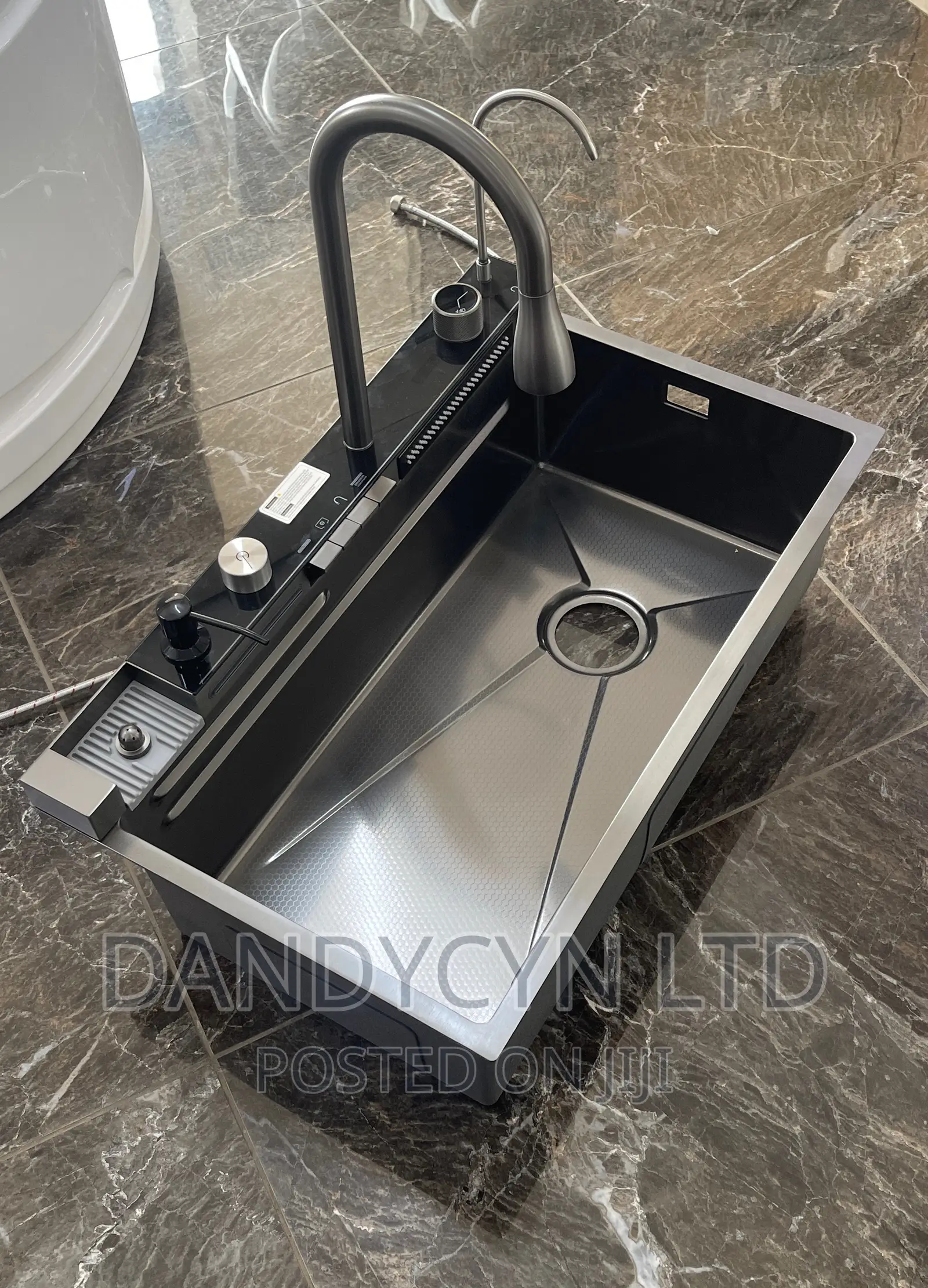 Automatic Kitchen Sink