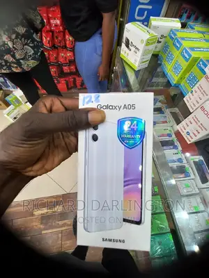New Samsung Galaxy A05 128 GB Silver