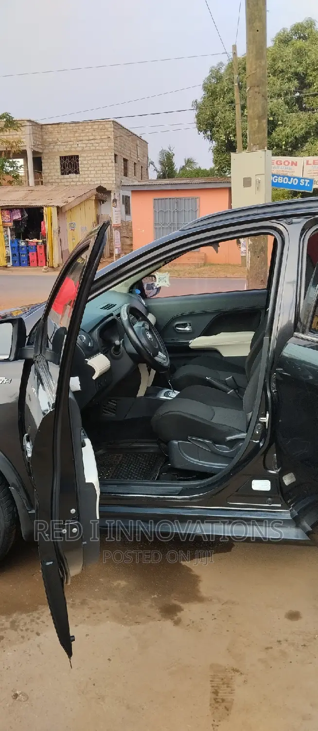 Rent Luxurious Suv