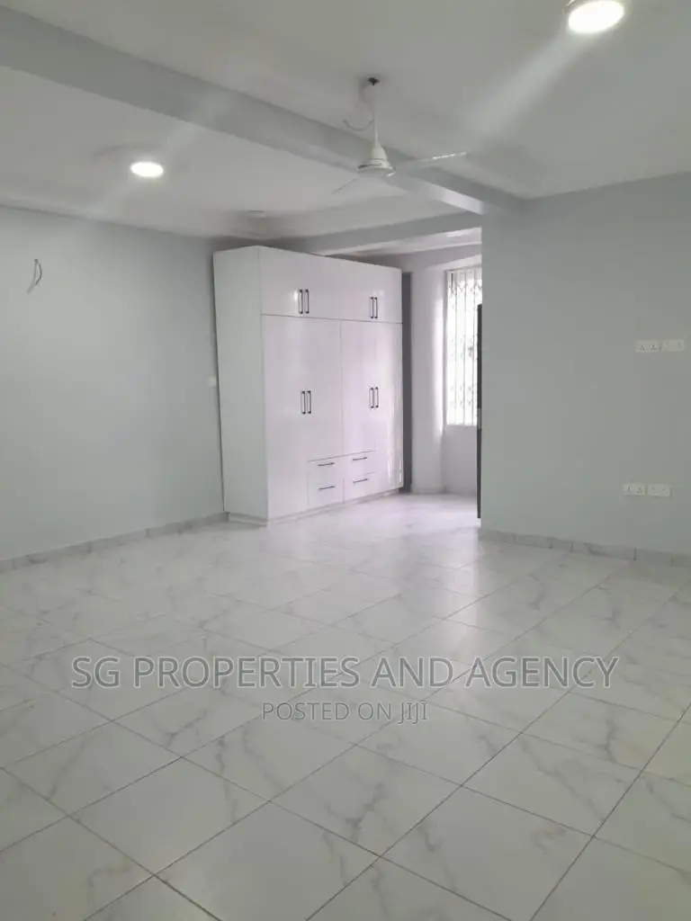 2bdrm Apartment in Spintex for rent