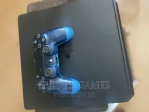 Playstation 4 Slim