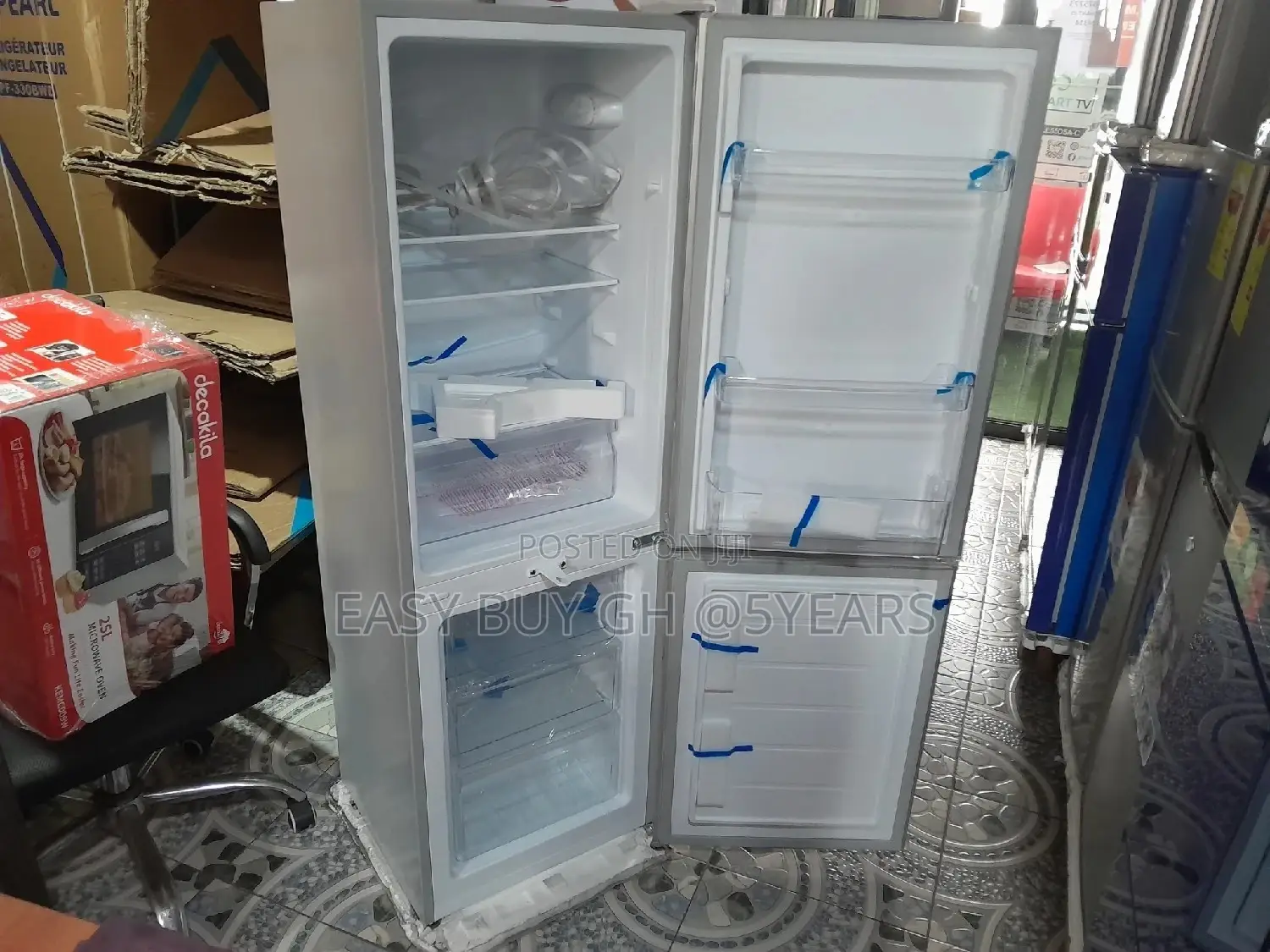 Westpool Fridge 2door Fridge Top Fridge + Freezer MD- Fridg