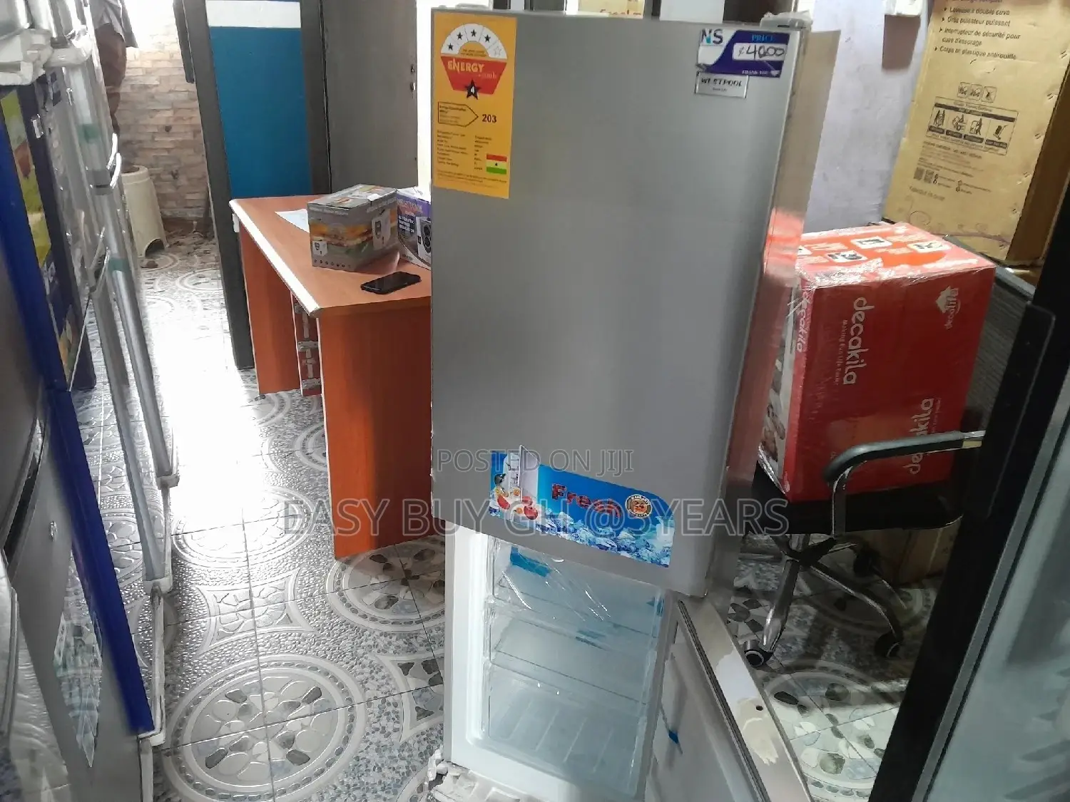 197 Fridge 2door Fridge Top Fridge + Freezer MD- Fridge