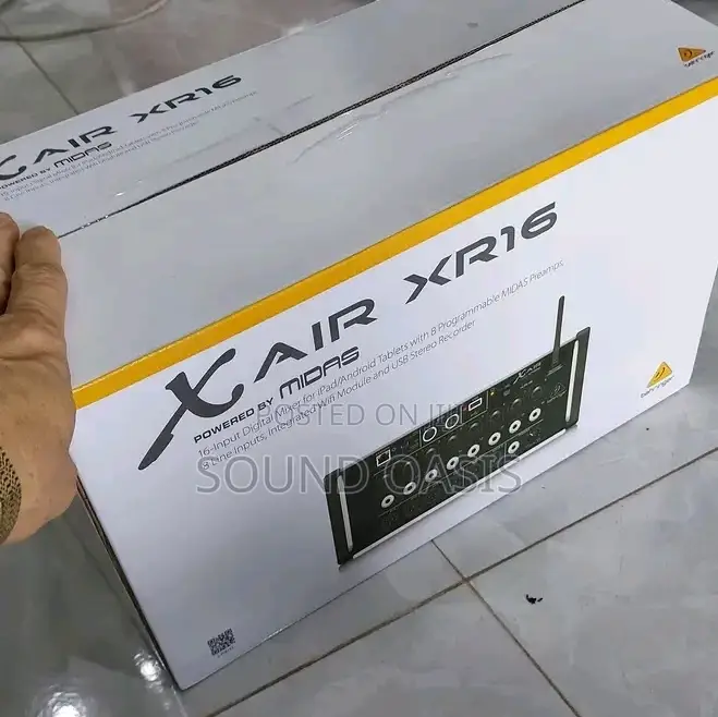 Behringer X Air Xr16 16-channel Digital Mixer