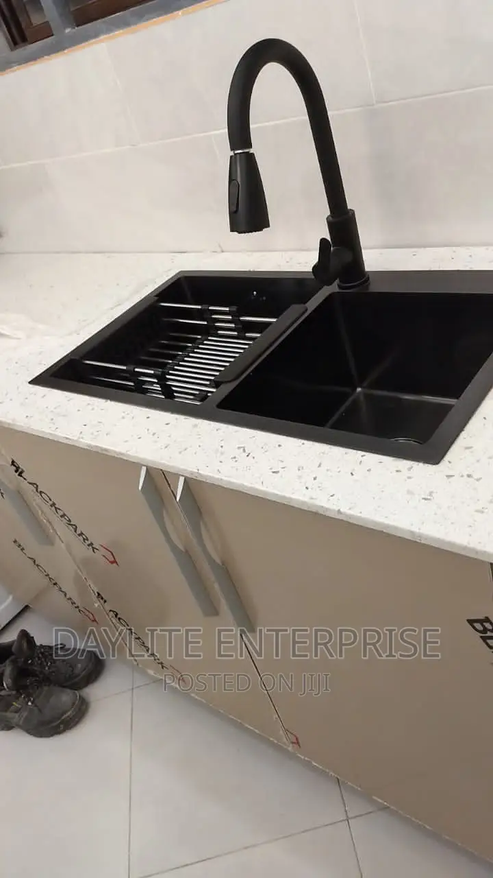 Kitchen Sink Black