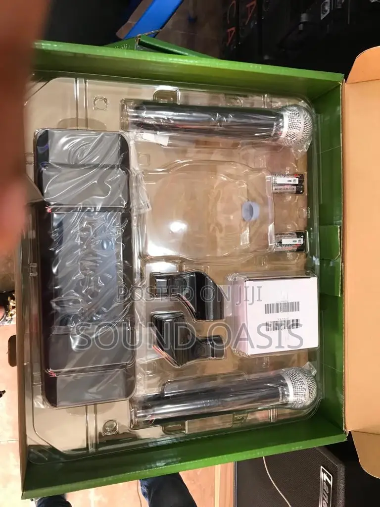 Shure BETA58A 2 in 1 Wireless Professional Microphone