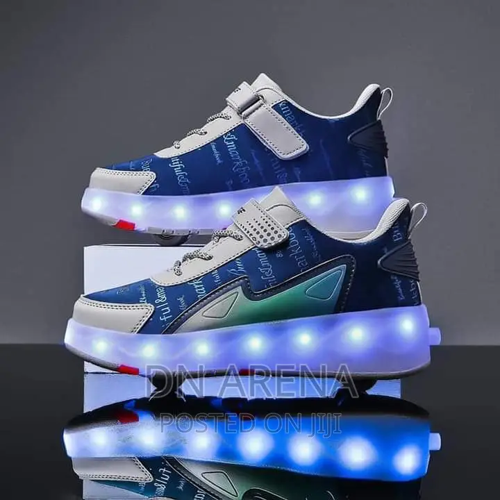 Skating Shoes With Roller Wheels and Custom LED Light 00