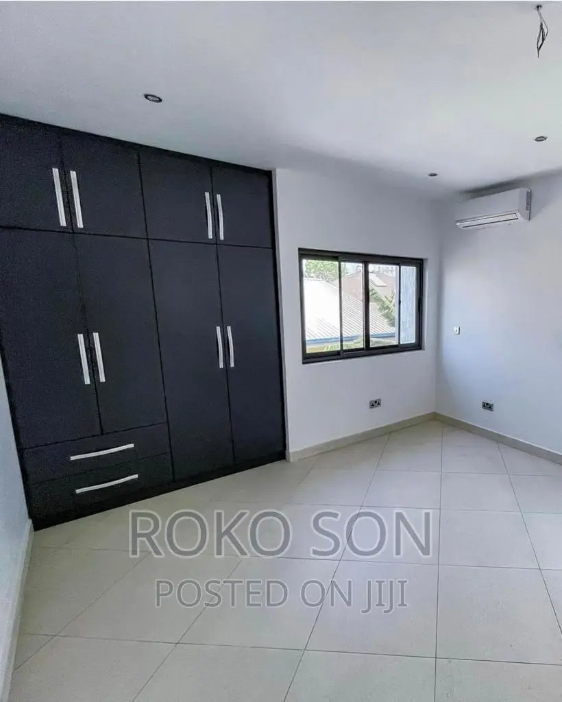 3bdrm Duplex in Dr Roko, East Legon for sale