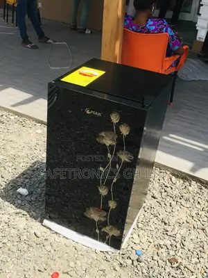 Pearl Singledoor Glass Black 82L Topfreezer PF-109 Fridge