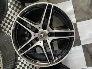 Mercedes Benz AMG Rim 18”