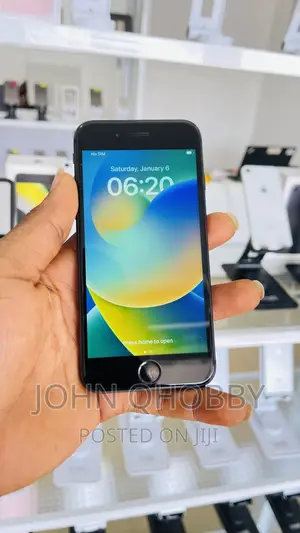 New Apple iPhone 8 64 GB Black