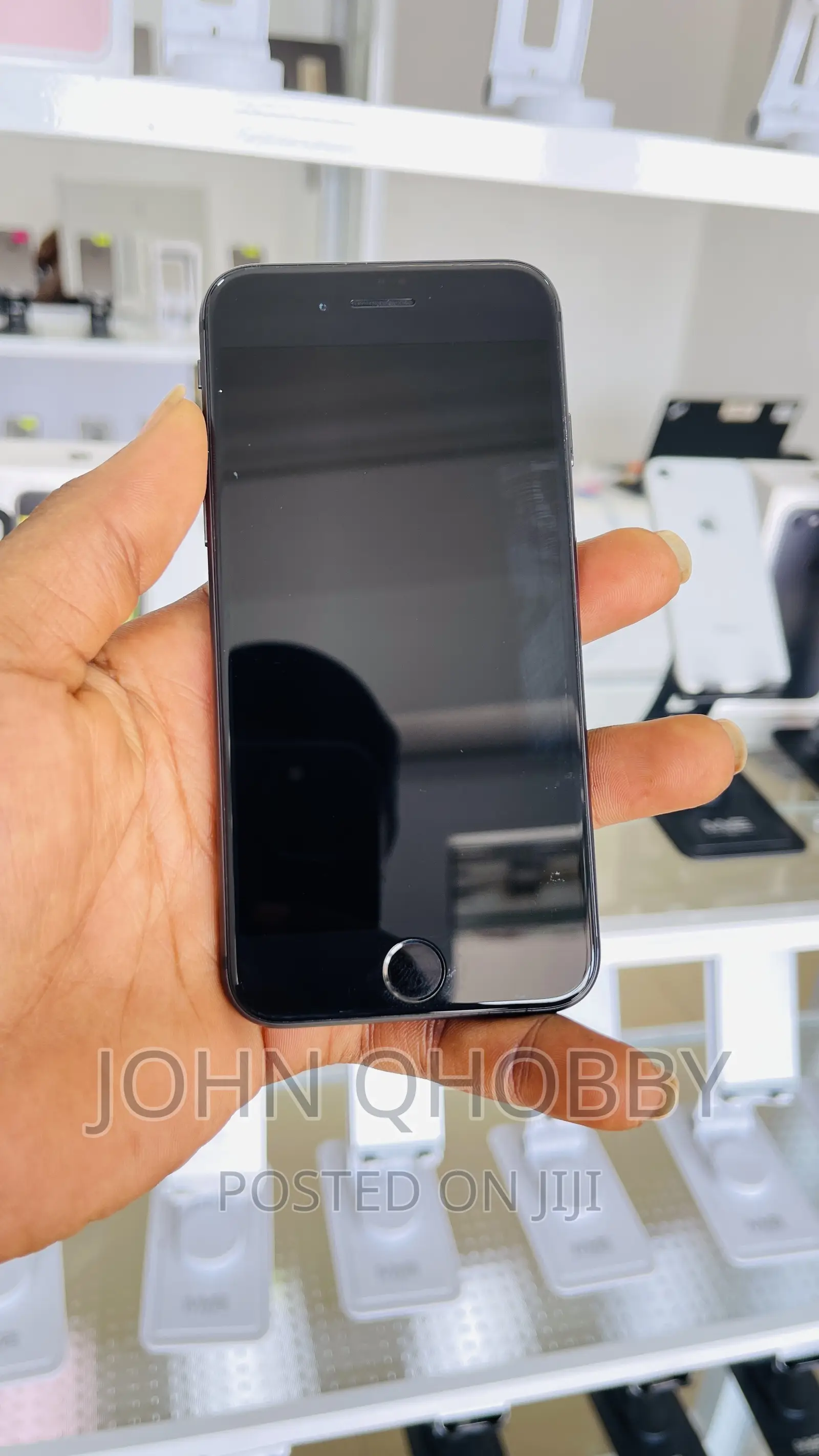 New Apple iPhone 8 64 GB Black