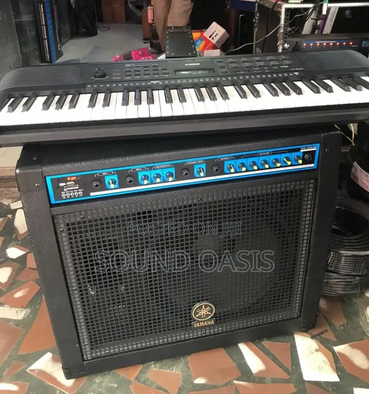 Yamaha PSR 273 Keyboard and Combo