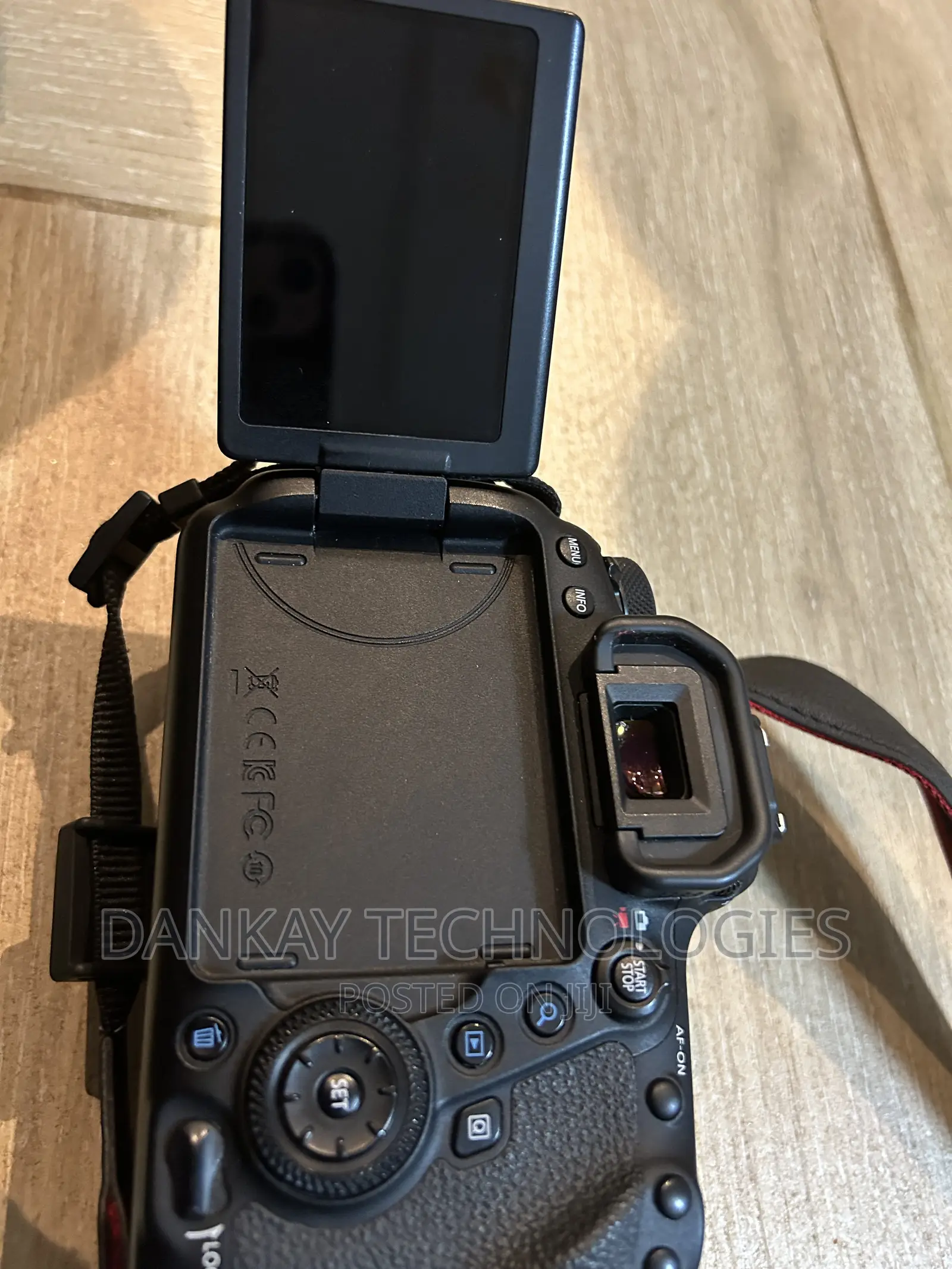 Canon 6d Mark Ii Body With Battery And Charger