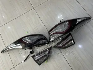 HYUNDAI Elantra Tail Light Spec 2011-2016