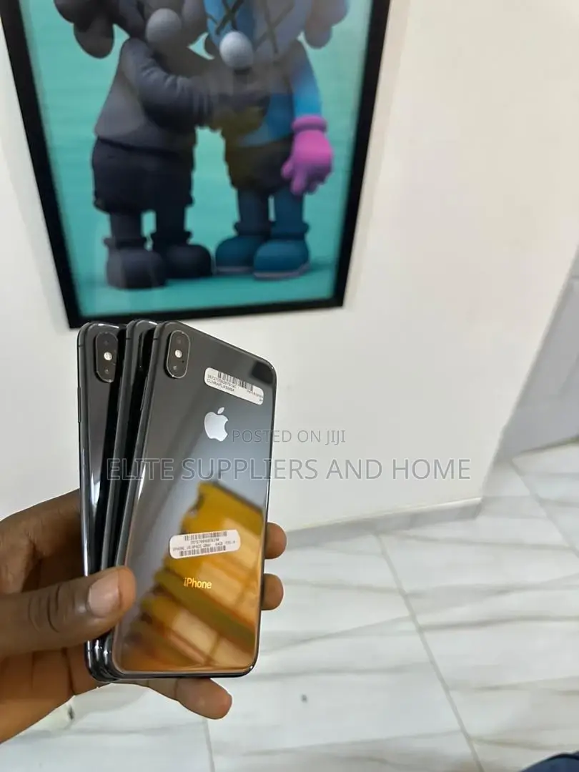 Apple iPhone XS Max 64 GB Black