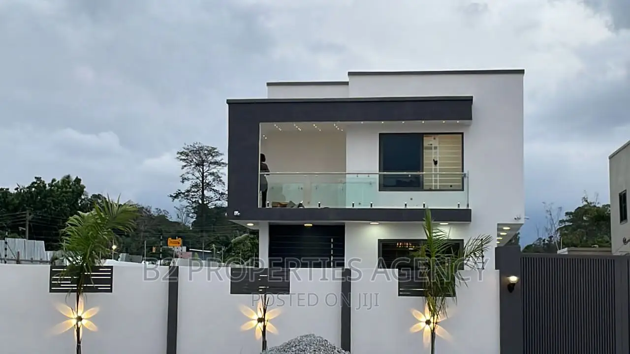 Furnished 4bdrm Maisonette for sale