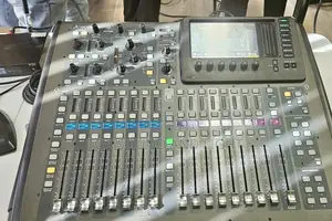 Behringer X32 Compact 40 Channels Digital Mixer