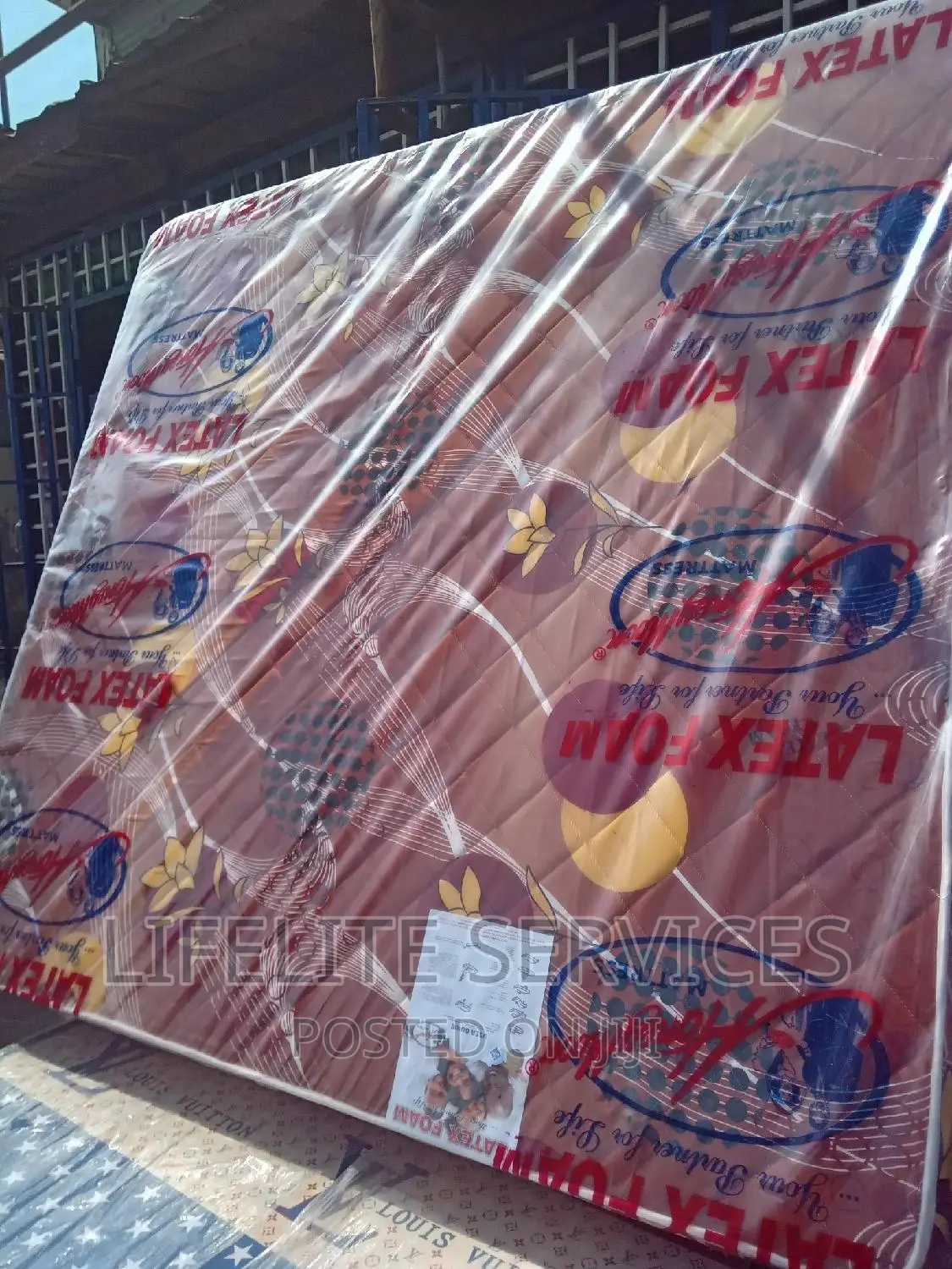 10inch Queen Size Mattress. Latex Foam