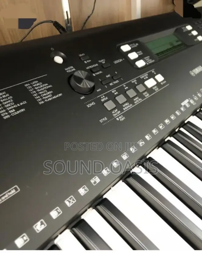 Yamaha PSR-EW310 76-Key Portable Keyboard