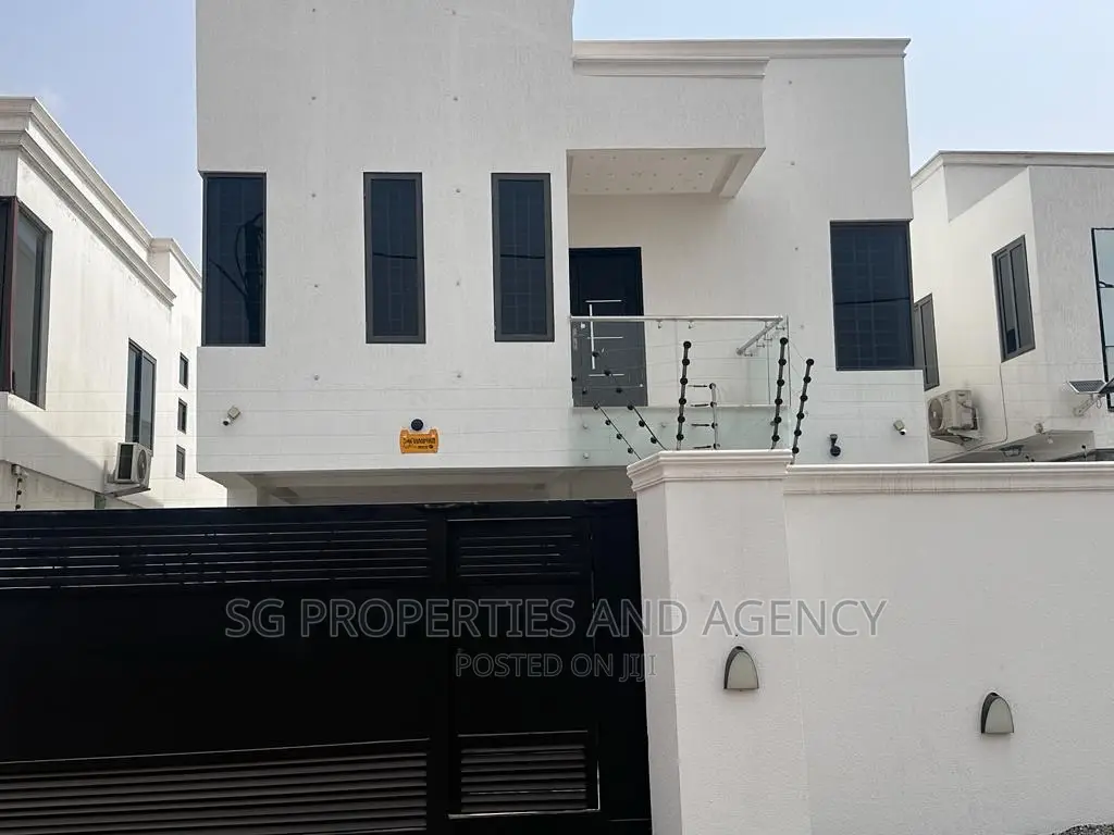 4bdrm Mansion in East Legon for sale