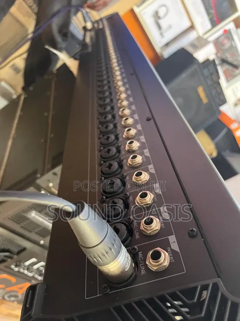 Yamaha Mgp40x 40-Channel Premium Mixer With USB and Effects