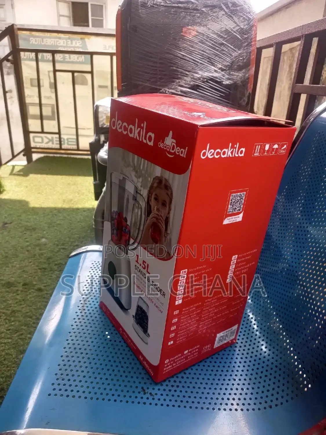 Simple Decakila Stand Blender