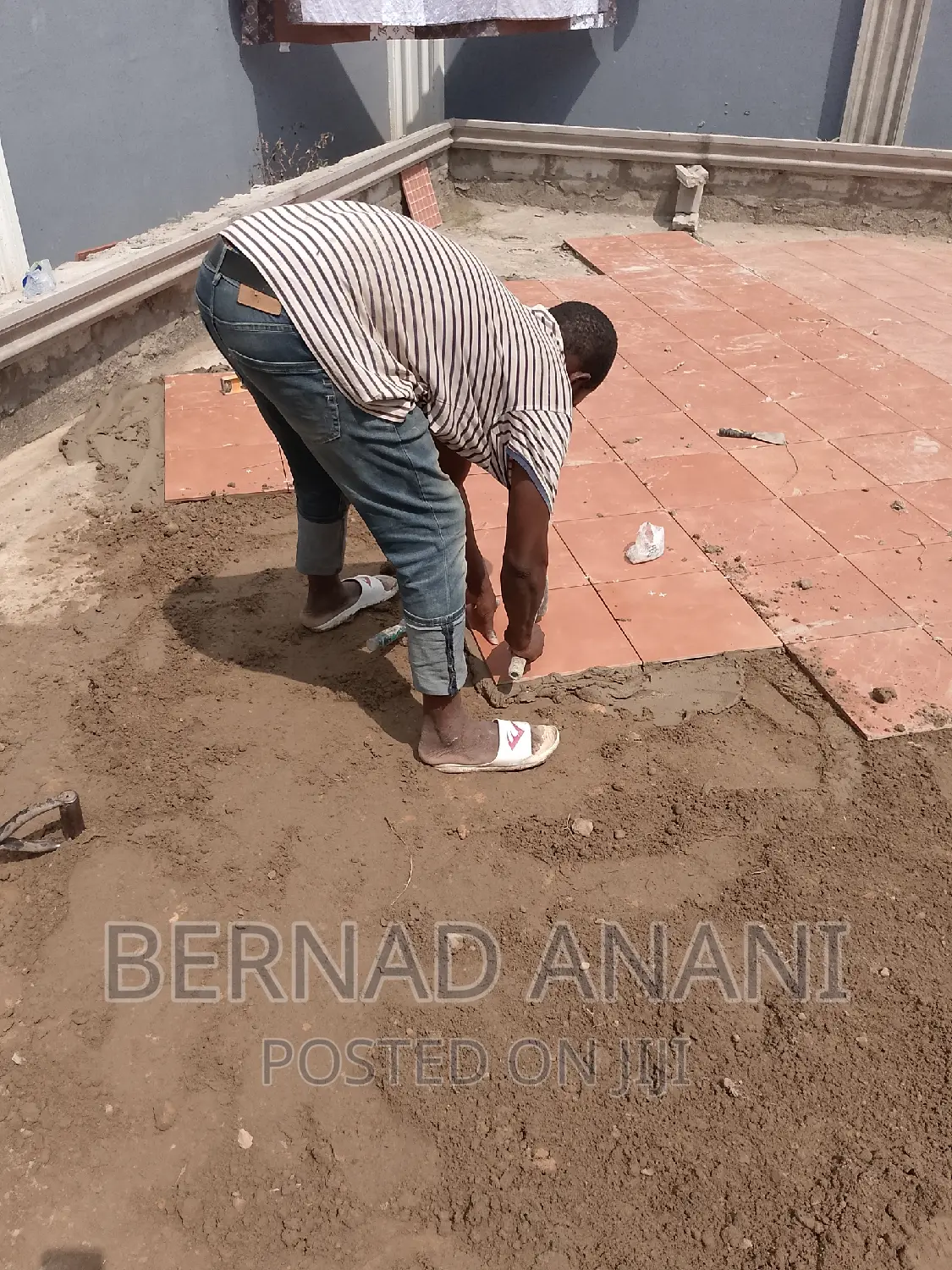 Professional Tiller With Many Years of Experience