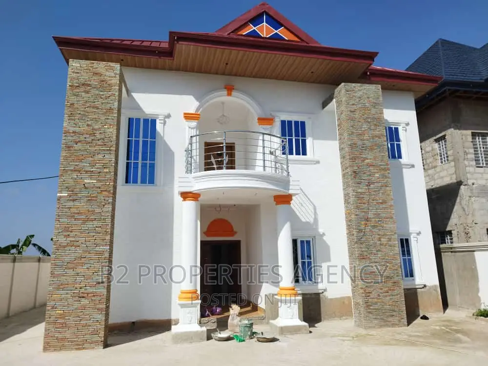 Furnished 4bdrm Mansion in B2Properties Agency, Kumasi Metropolitan