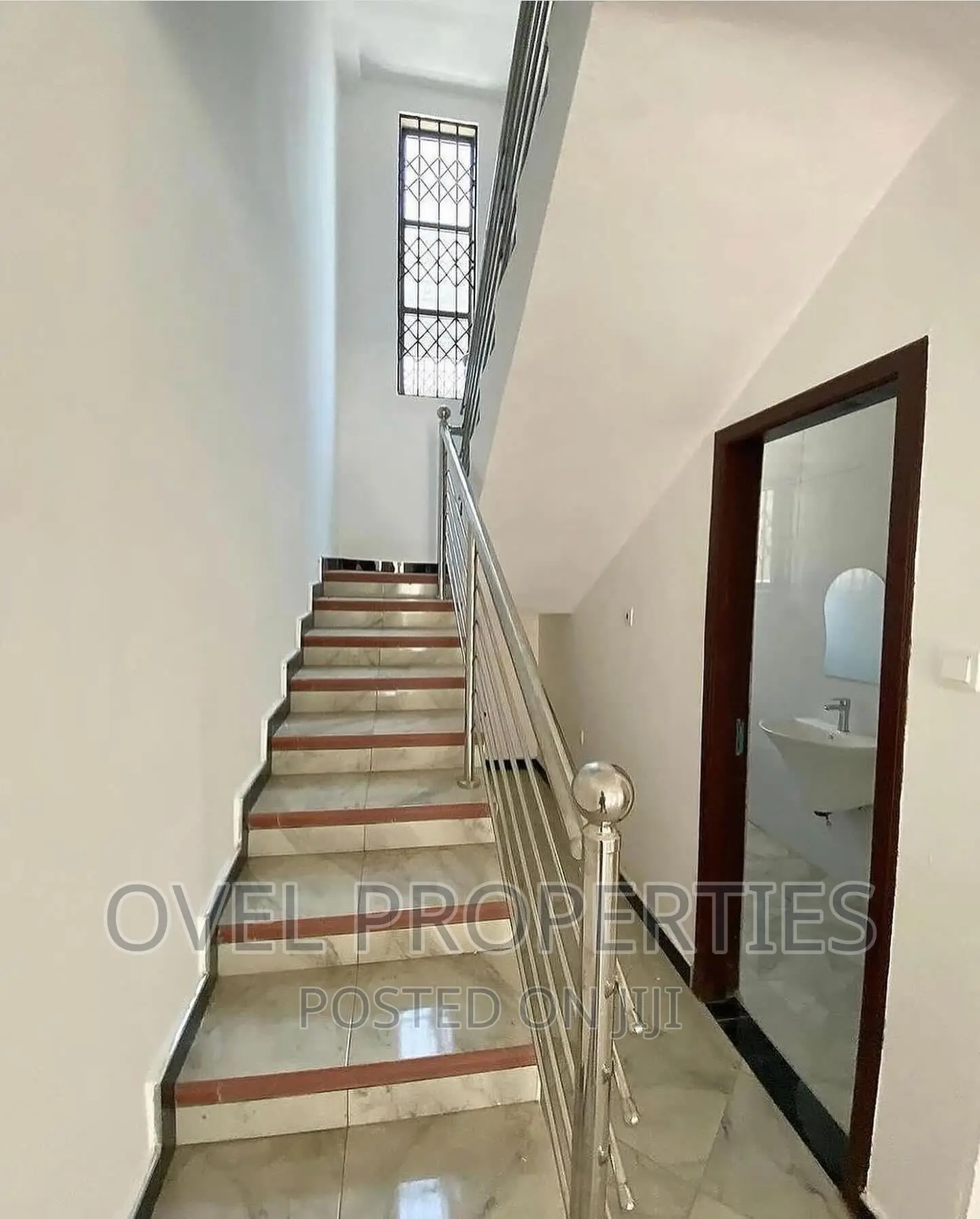3bdrm House in Oy, Oyarifa for sale
