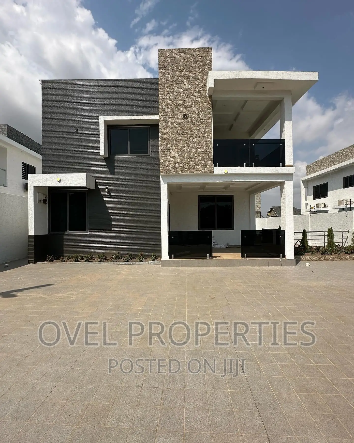 4bdrm House in Ogbojo Ars, American House for sale