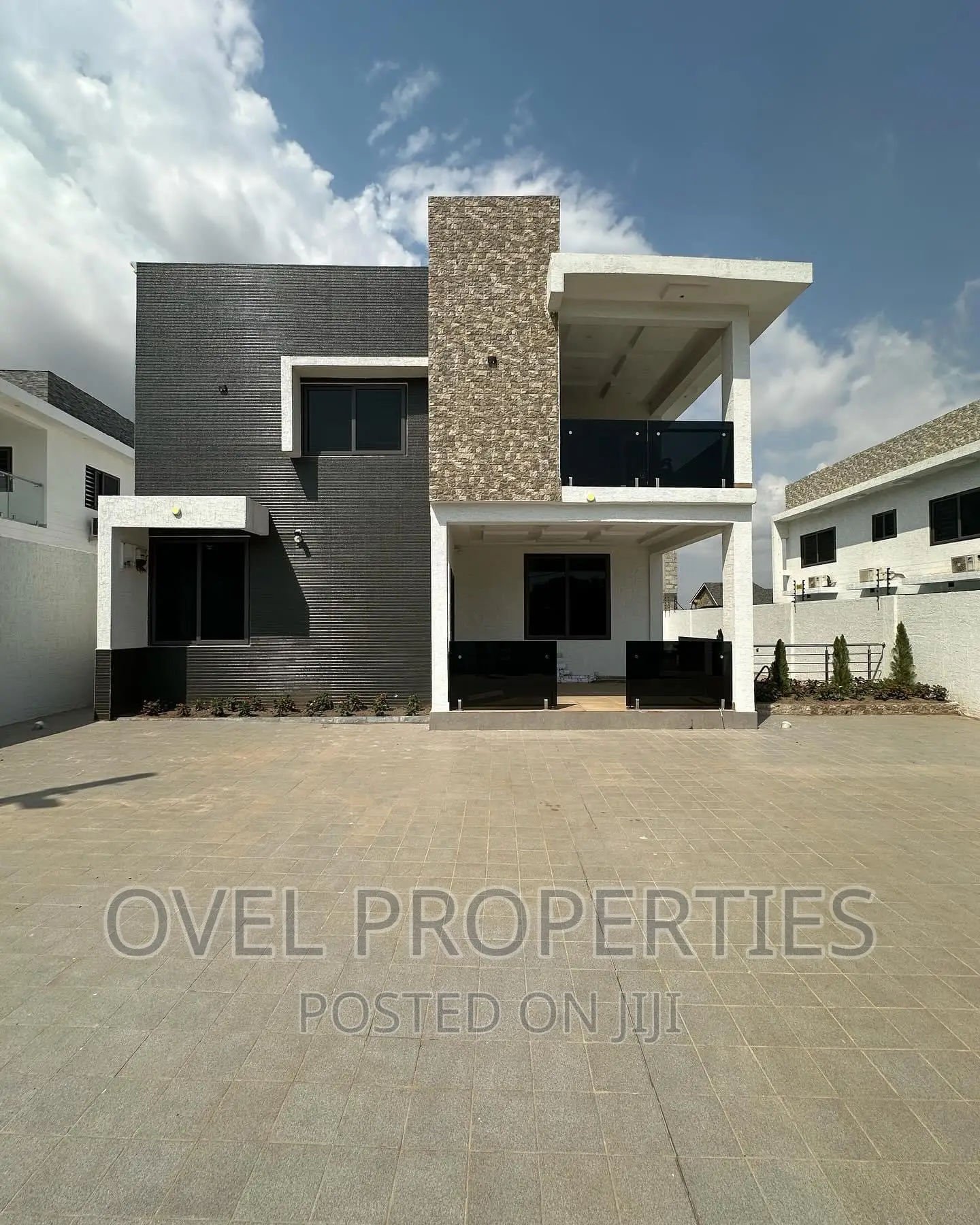 4bdrm House in Ogbojo Ars, American House for sale