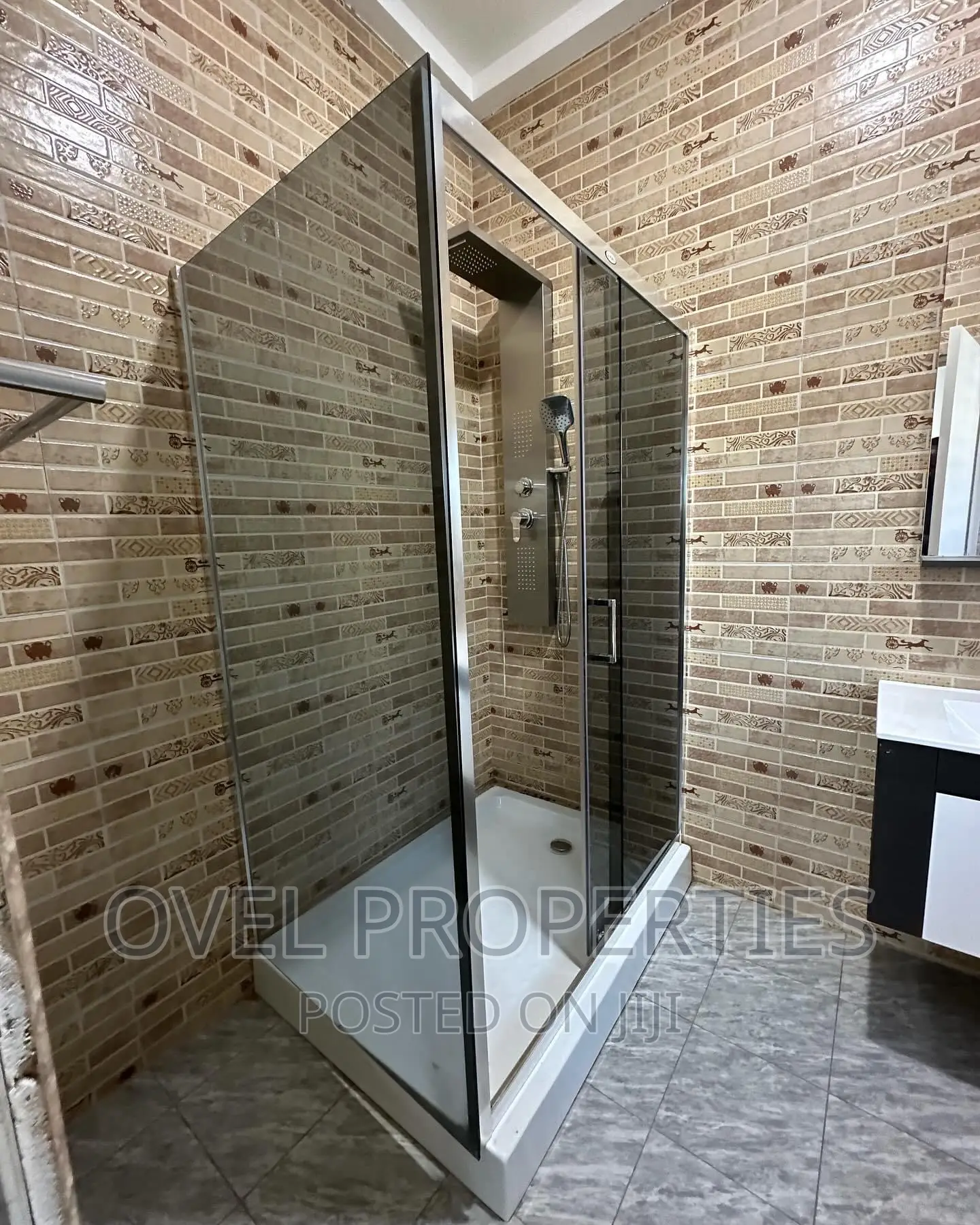 4bdrm House in Ogbojo Ars, American House for sale