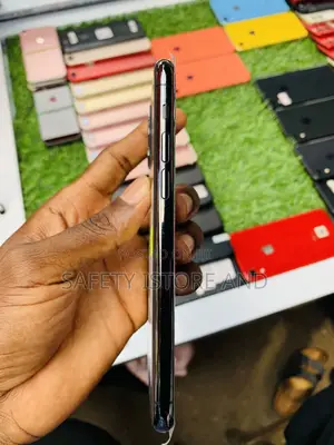 New Apple iPhone 11 Pro 64 GB Black
