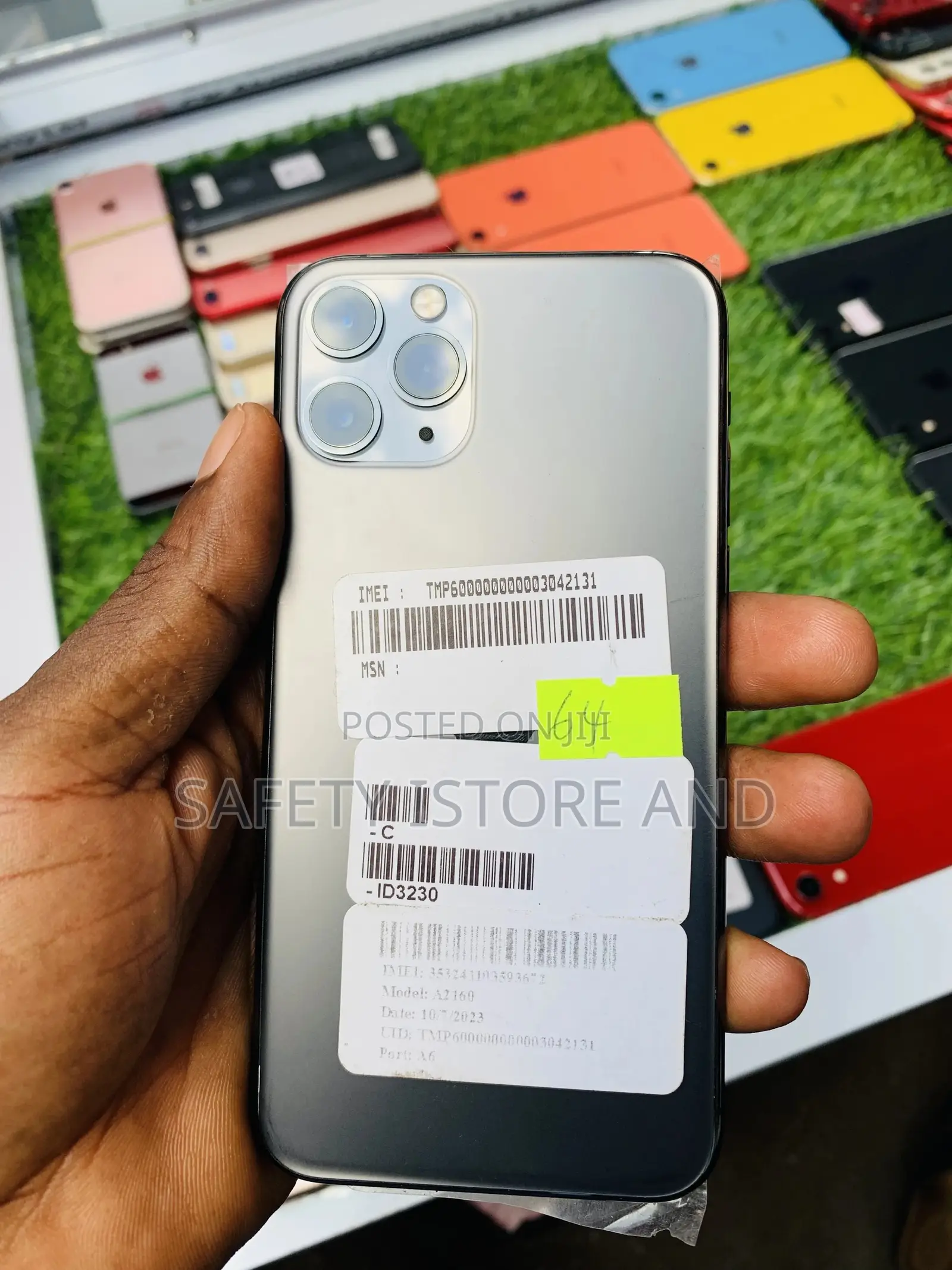 New Apple iPhone 11 Pro 64 GB Black