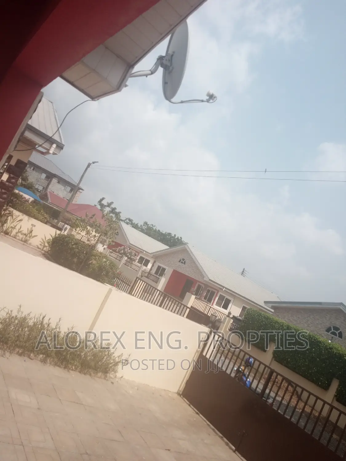 3bdrm House in $550 Ghana Flag, Oyarifa for rent