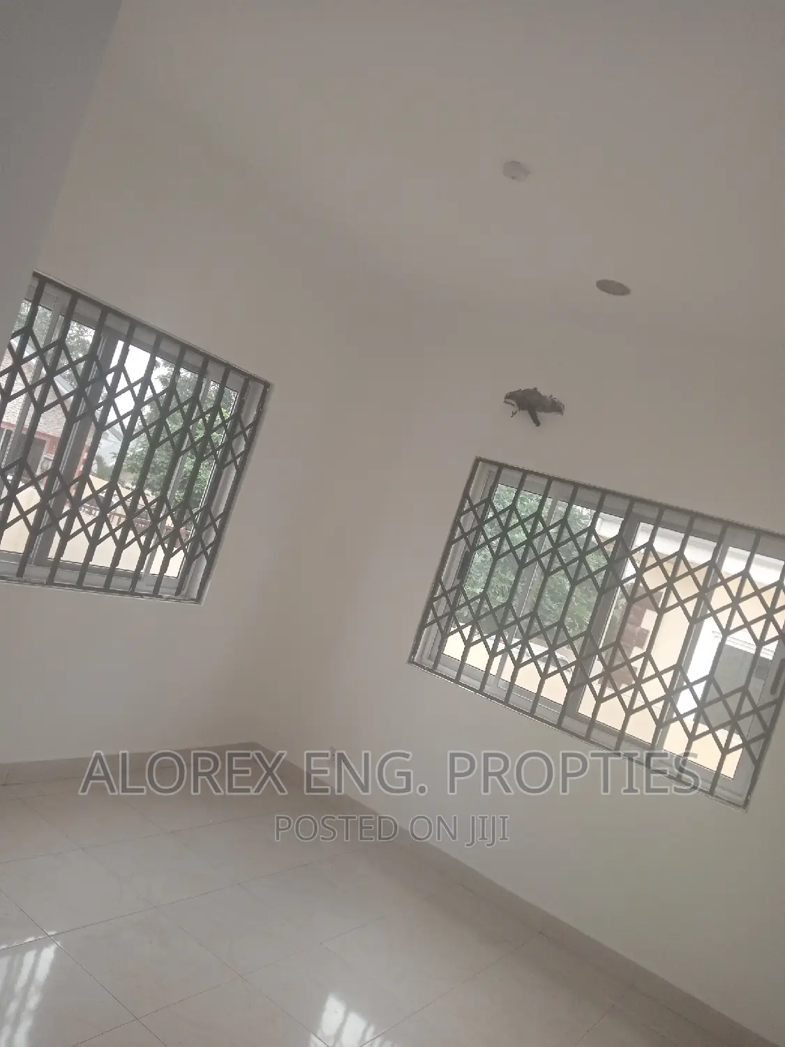 3bdrm House in $550 Ghana Flag, Oyarifa for rent