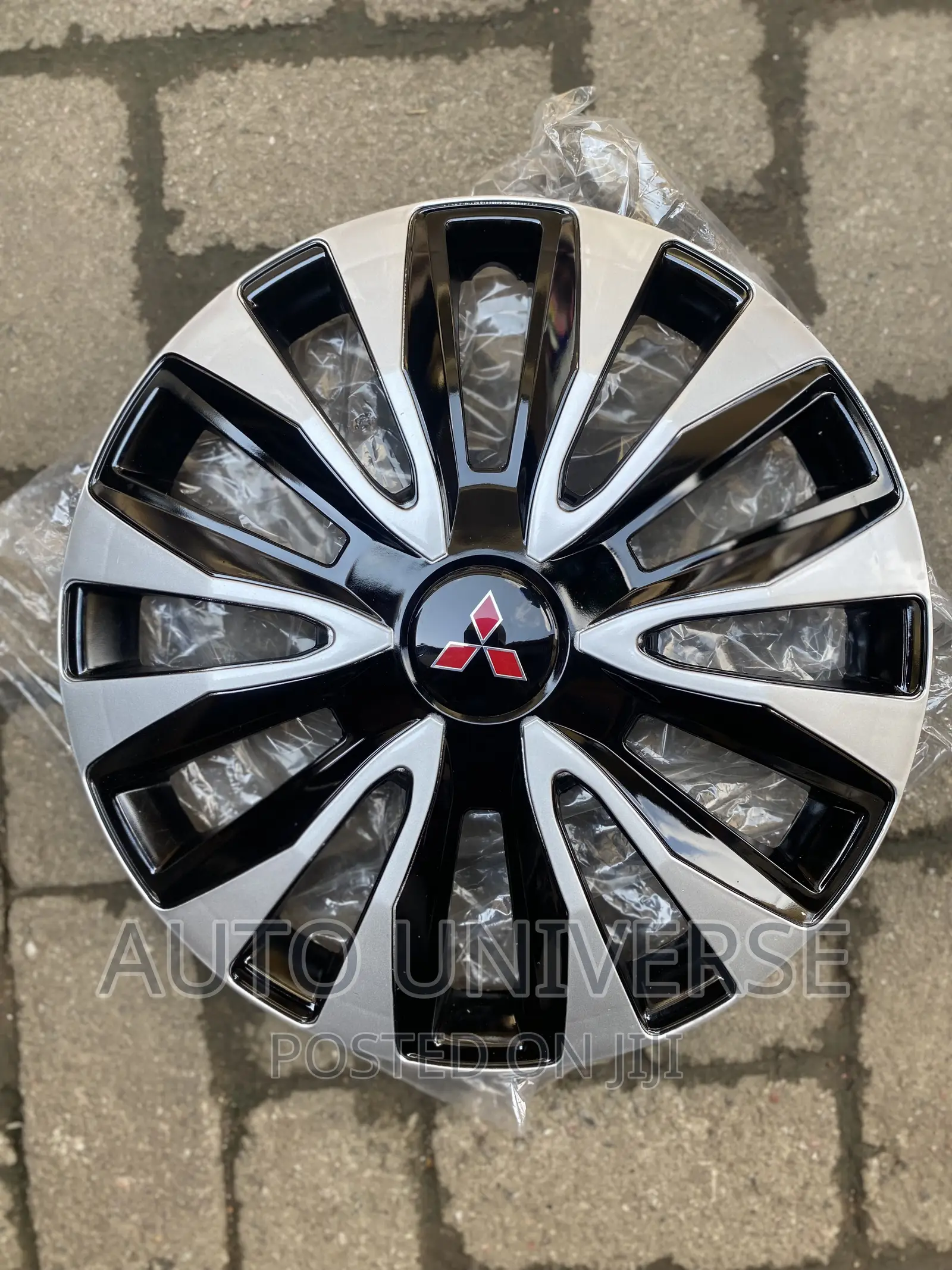 Mitsubishi Wheel Cap Available