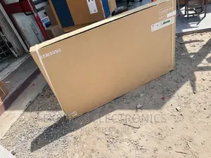Enjoy  Glossy Display UHD Smart Samsung Tv 