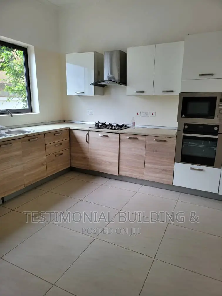 4bdrm House in Testimonial Building, East Legon for rent