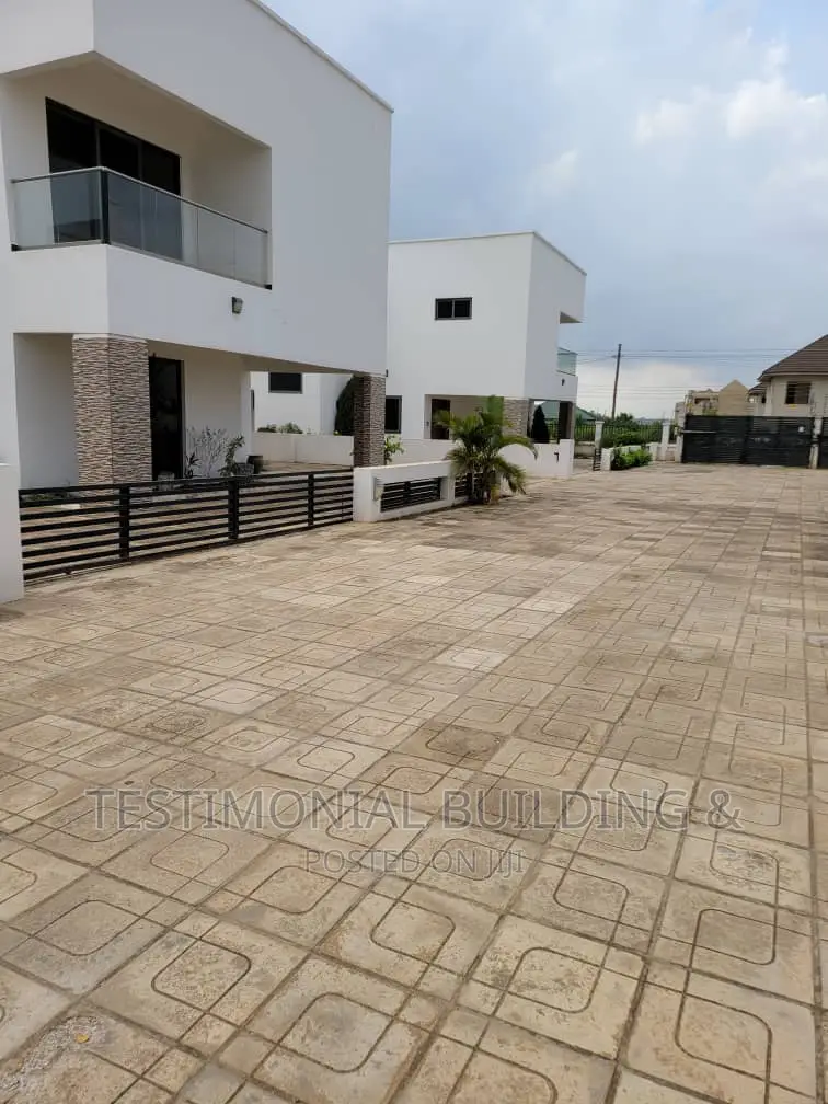 4bdrm House in Testimonial Building, East Legon for rent