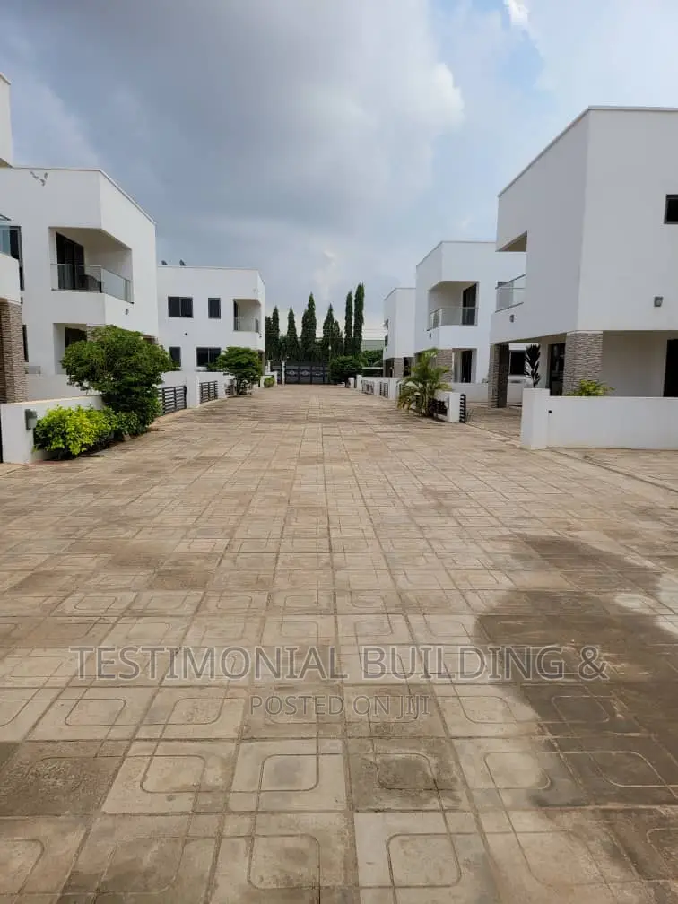4bdrm House in Testimonial Building, East Legon for rent