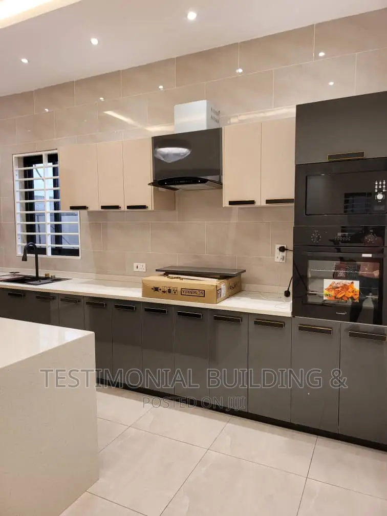 4bdrm House in Testimonial Building, Lake Side Estate for sale
