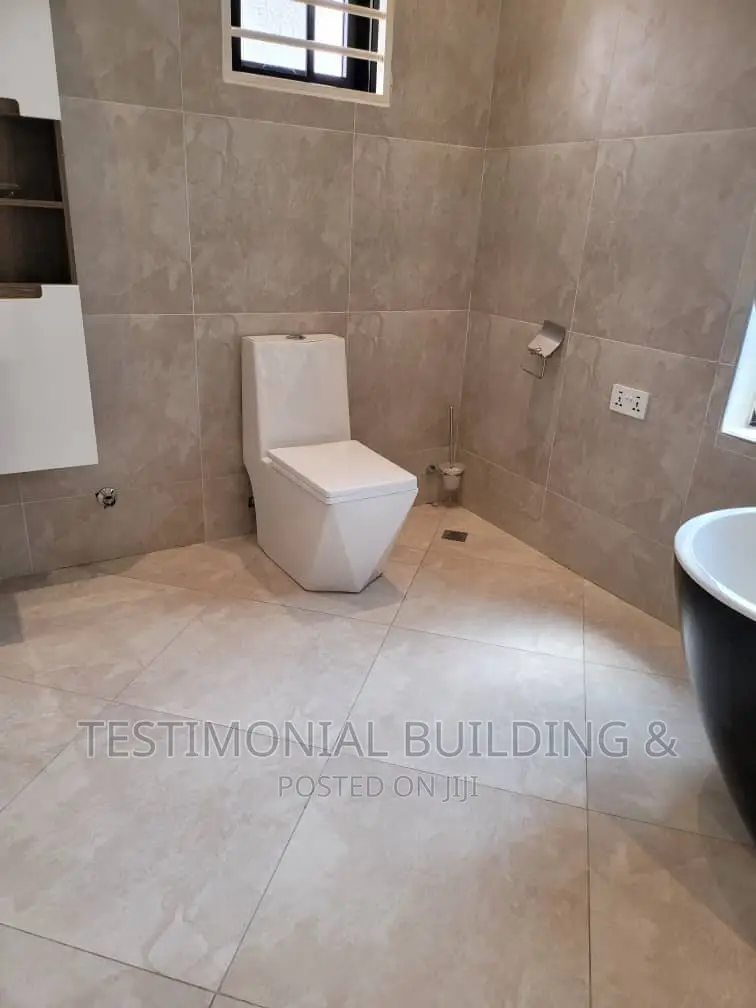 4bdrm House in Testimonial Building, Lake Side Estate for sale