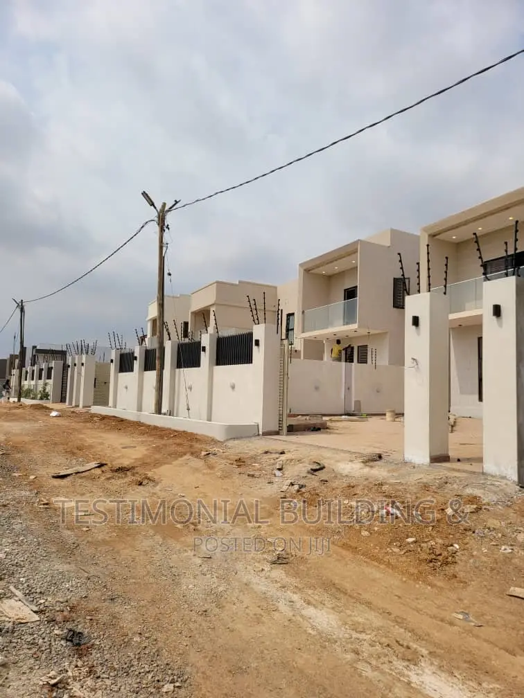 4bdrm House in Testimonial Building, Lake Side Estate for sale