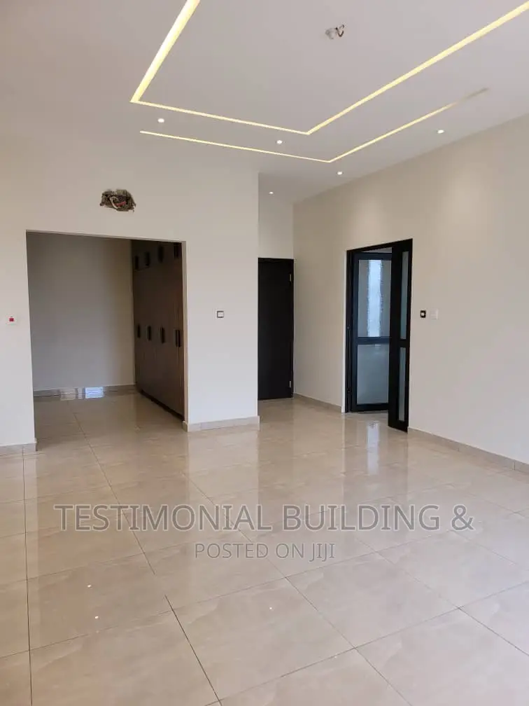 4bdrm House in Testimonial Building, Lake Side Estate for sale
